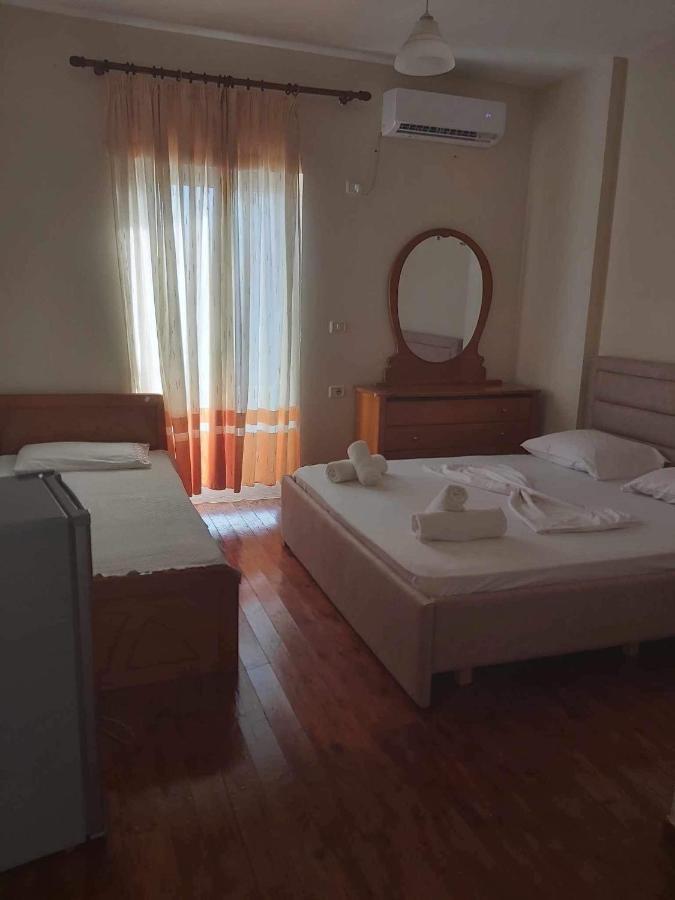 White Panorama Apartment Sarande Exterior photo